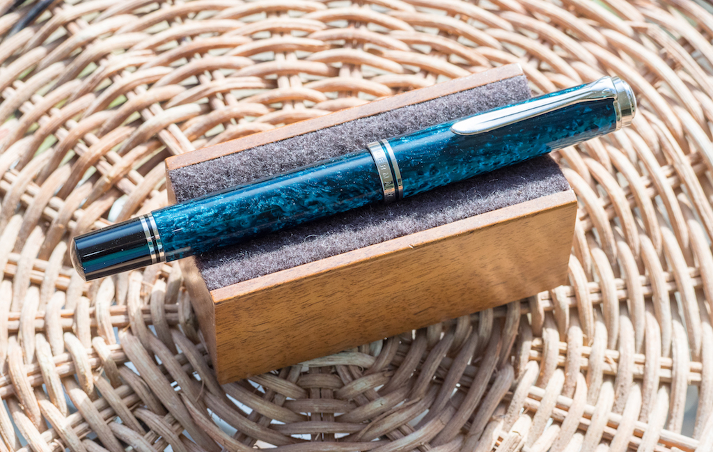 Pelikan M805 Ocean Swirl Special Edition: A Review — The Pen Addict